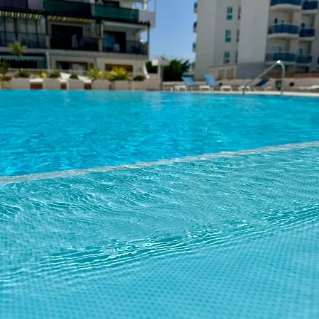 Fanabe Stunning Beachfront Penthouse Parque Royal Adeje Tenerife 公寓