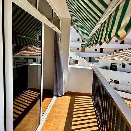 公寓 Fanabe Stunning Beachfront Penthouse Parque Royal Adeje Tenerife 阿德耶