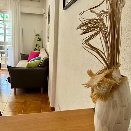 Fanabe Stunning Beachfront Penthouse Parque Royal Adeje Tenerife 公寓