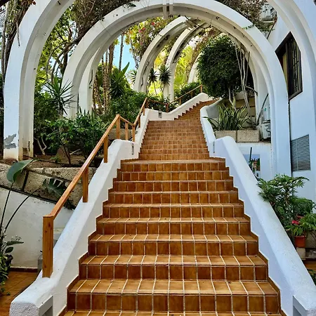 Fanabe Stunning Beachfront Penthouse Parque Royal Adeje Tenerife דירה *
